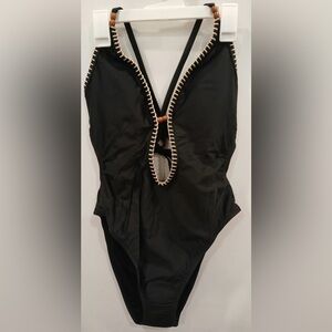 Shade & Shore Women's High Cut One Piece Black Bathing Suit Swimsuit Size M NWT